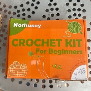Nordstrom Orange and Green Crochet Kit for Beginners